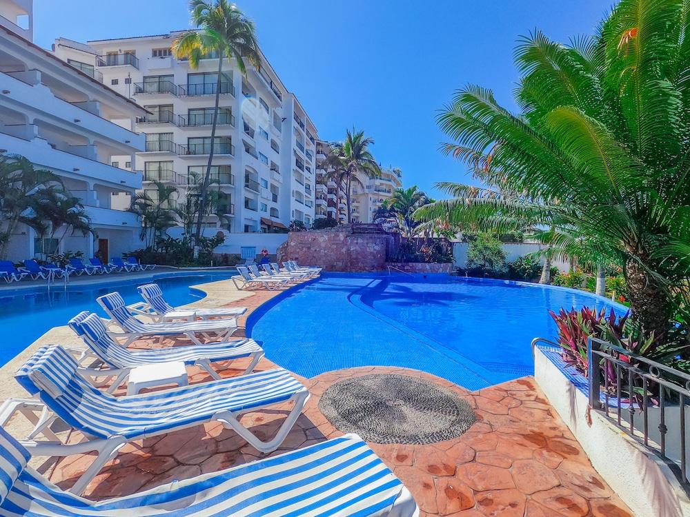 Tropicana Hotel بويرتو فالارتا المظهر الخارجي الصورة